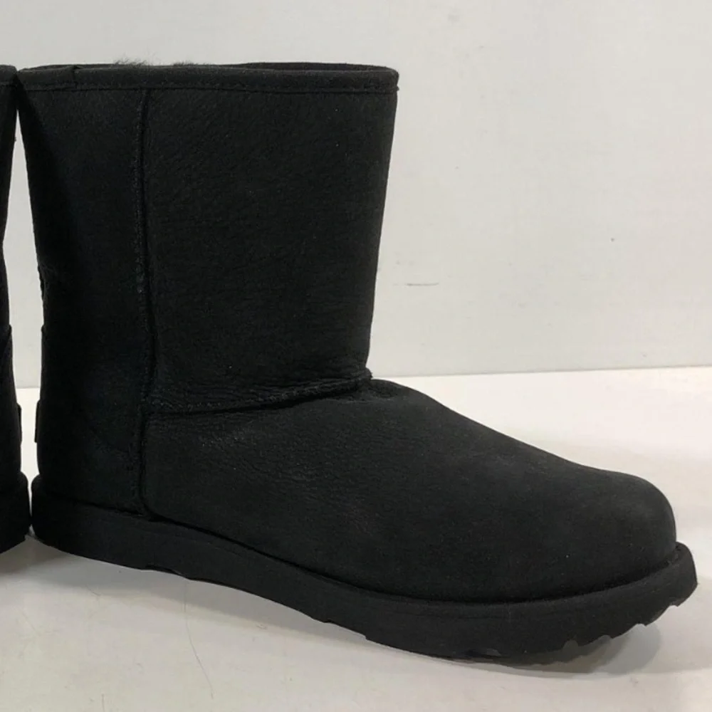 UGG gently used